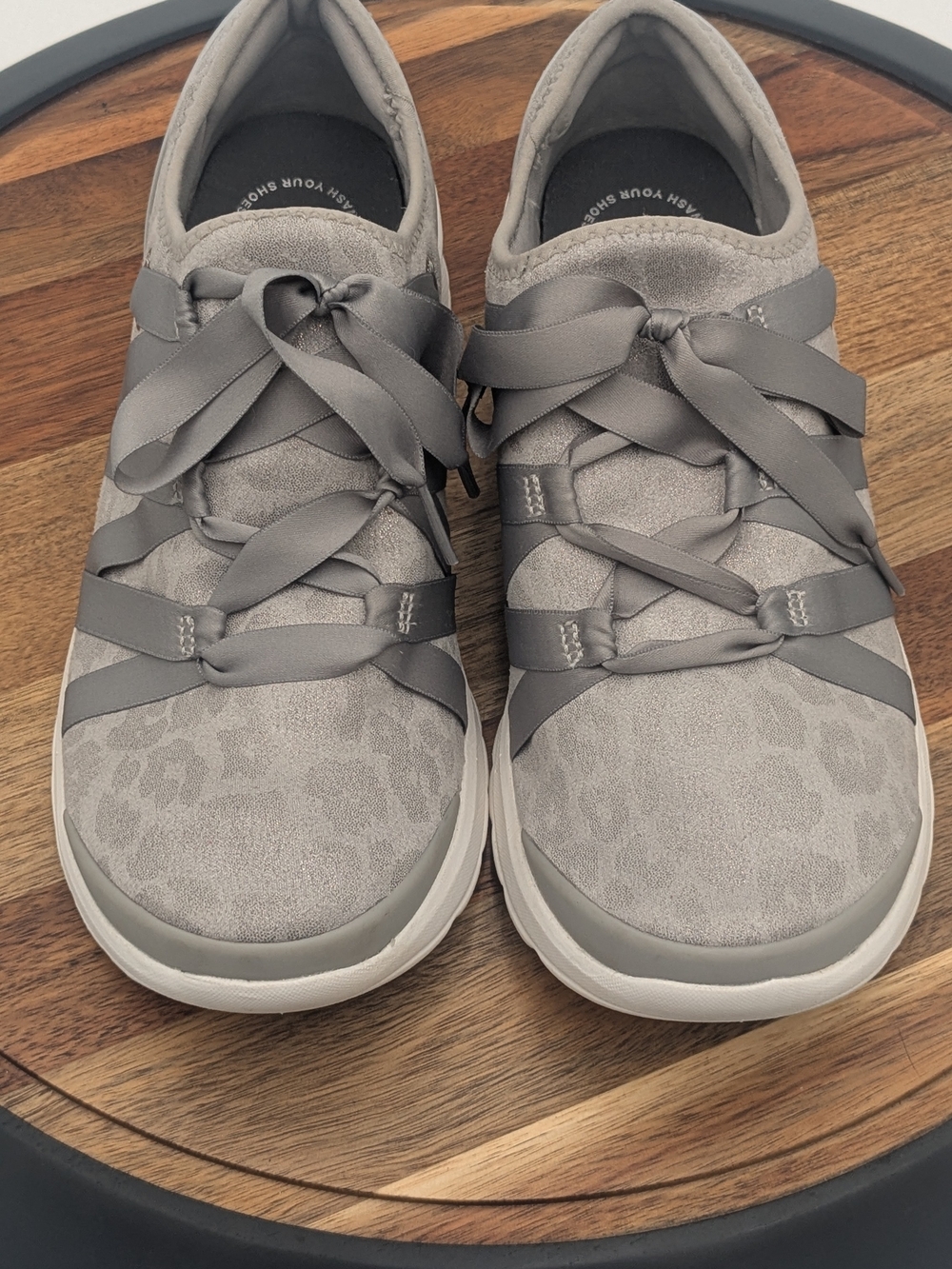 BZees Gray Leopard Print Ribbon Slip On Comfort Sneakers Stretch Size 8